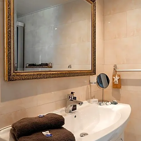 Bed & Breakfast Centrum-mariastraat-apeldoorn 4*