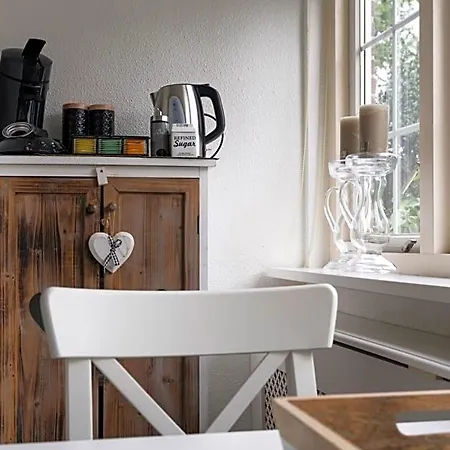 Centrum-mariastraat-apeldoorn Bed & Breakfast 4*